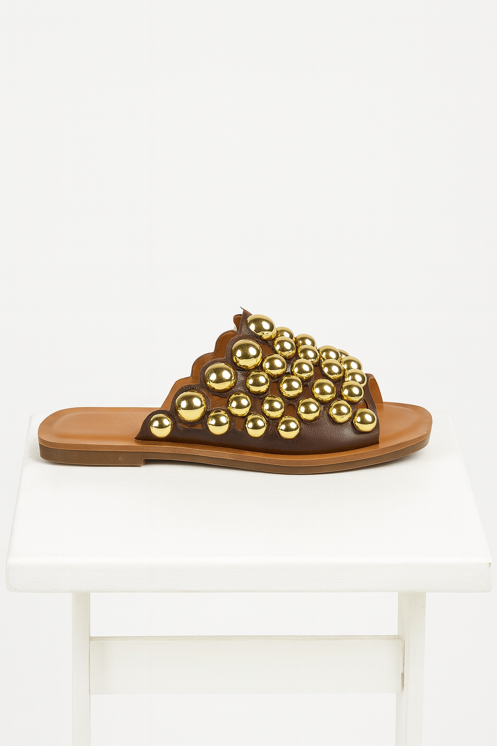Slide Golden Studs - TS&CO
